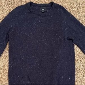 American Eagle Sweater. Size Medium.
